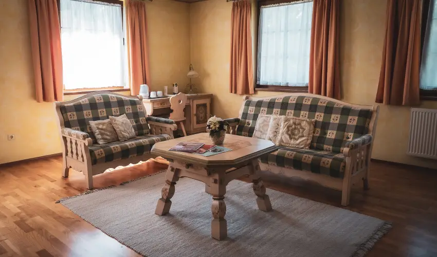 Hétkúti Wellness Hotel & Lovaspark Mór - Pünkösd