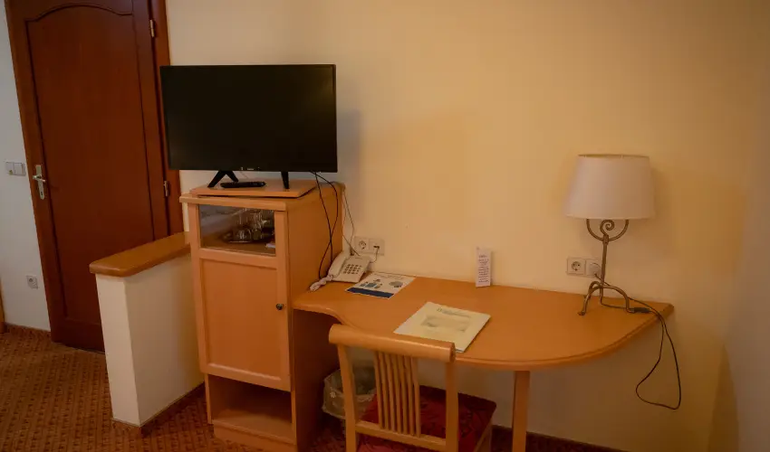 Hétkúti Wellness Hotel & Lovaspark Mór - Pünkösd
