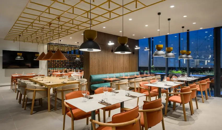 Hilton Garden Inn Debrecen City Center  Debrecen - P�nk�sd