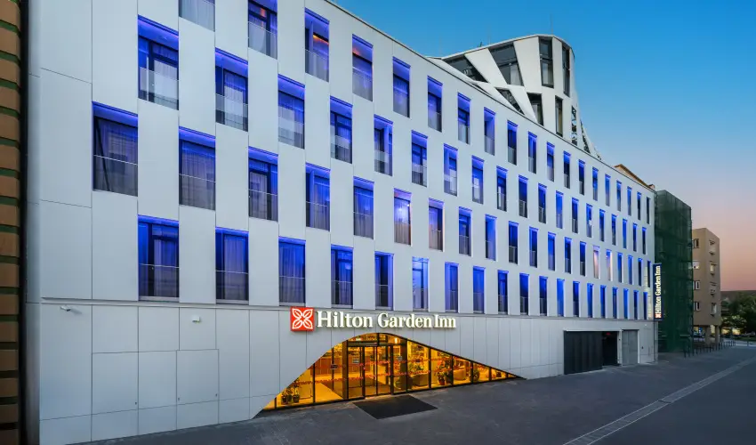 Hilton Garden Inn Debrecen City Center  Debrecen - P�nk�sd