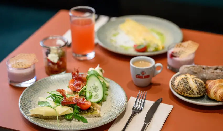 Hilton Garden Inn Debrecen City Center  Debrecen - P�nk�sd