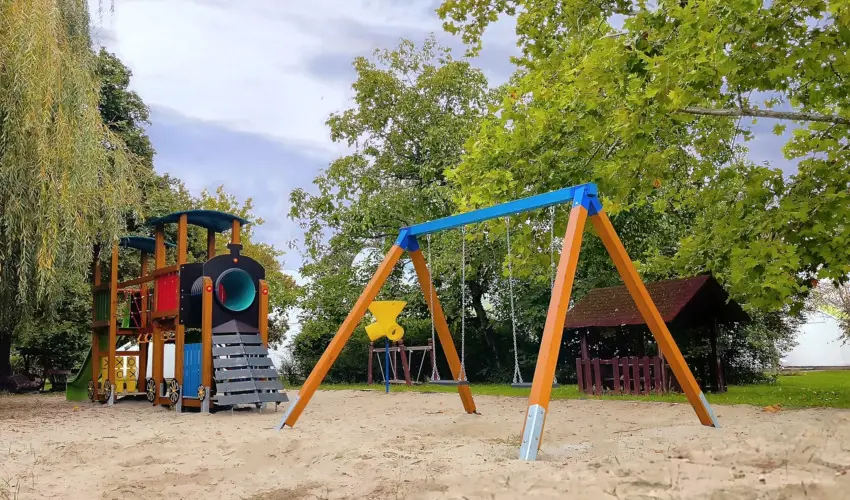 H�forr�s �d�l�- �s Lak�ssz�vetkezet Gyula - P�nk�sd