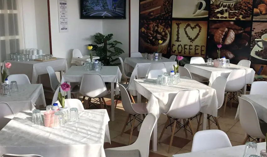 H�forr�s �d�l�- �s Lak�ssz�vetkezet Gyula - P�nk�sd