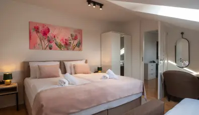 Holdvir�g Hotel S�rv�r