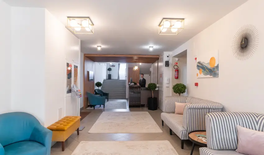 Holdvir�g Hotel S�rv�r - P�nk�sd - teljes el�refizet�ssel