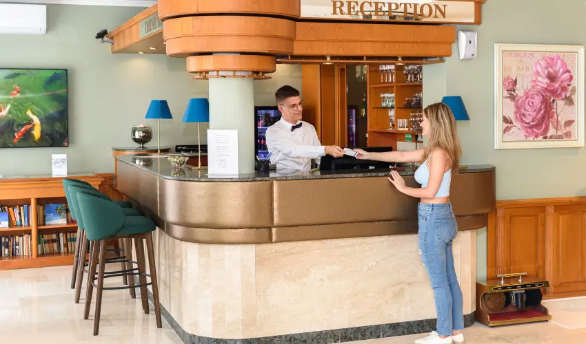 Holiday Club Apartman Hotel Hvz Hvz - Pnksd (min. 2 j)