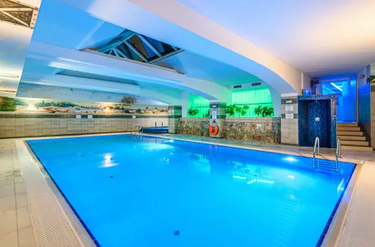 Holiday Club Apartman Hotel H�v�z - P�nk�sd (min. 2 �j)