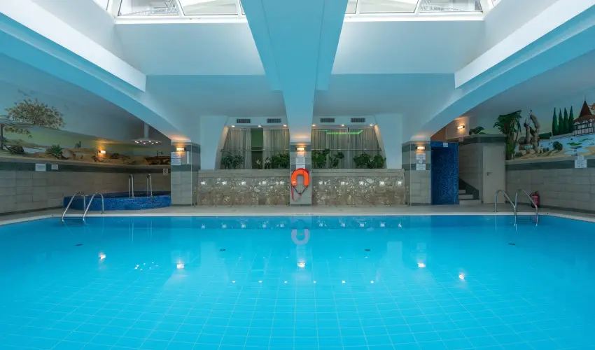 Holiday Club Apartman Hotel H�v�z H�v�z - P�nk�sd (min. 2 �j)