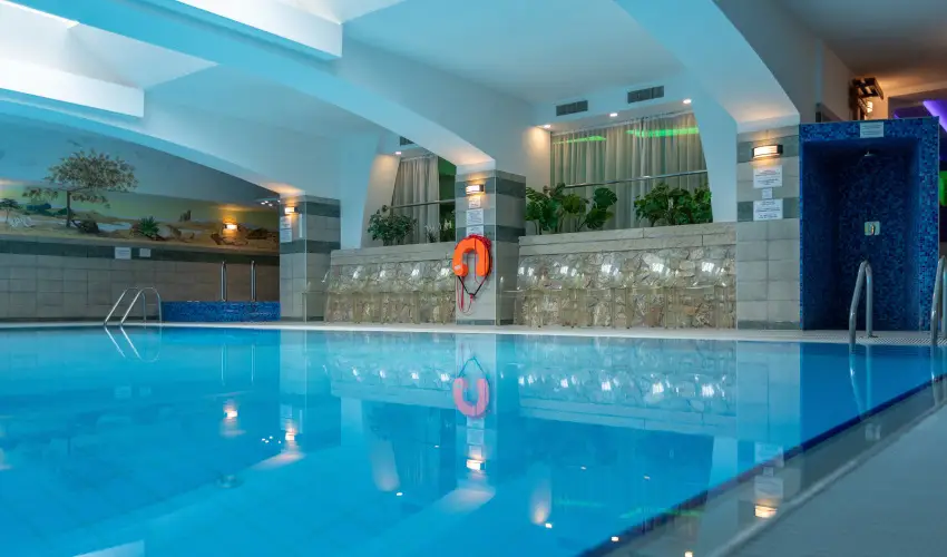 Holiday Club Apartman Hotel H�v�z H�v�z - P�nk�sd (min. 2 �j)
