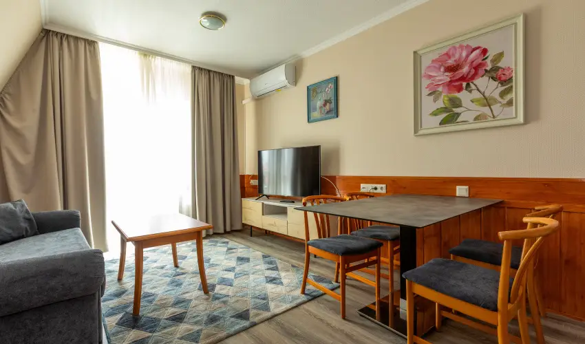 Holiday Club Apartman Hotel H�v�z H�v�z - P�nk�sd (min. 2 �j)