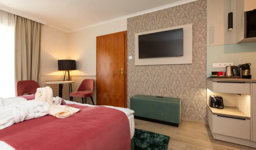 Holiday Club Apartman Hotel H�v�z H�v�z - P�nk�sd (min. 2 �j)