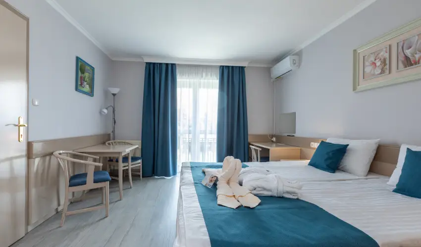 Holiday Club Apartman Hotel H�v�z H�v�z - P�nk�sd (min. 2 �j)