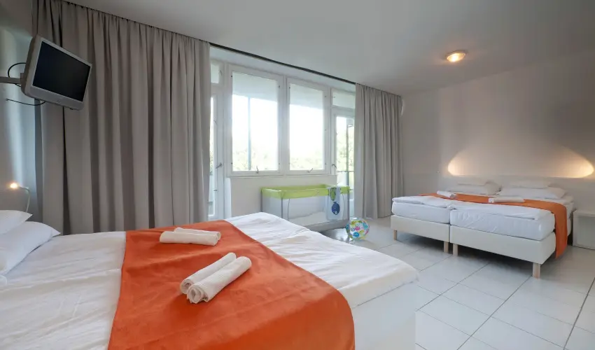 Holiday Hotel Csopak Csopak - Pnksd 