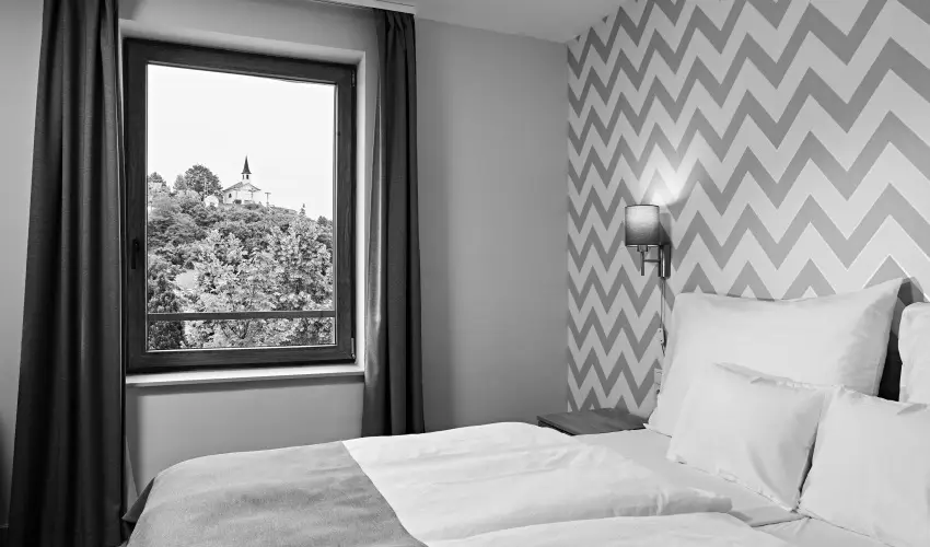 Hotel Adalbert - Szent Tam�s H�z Esztergom - P�nk�sd (min. 3 �j)
