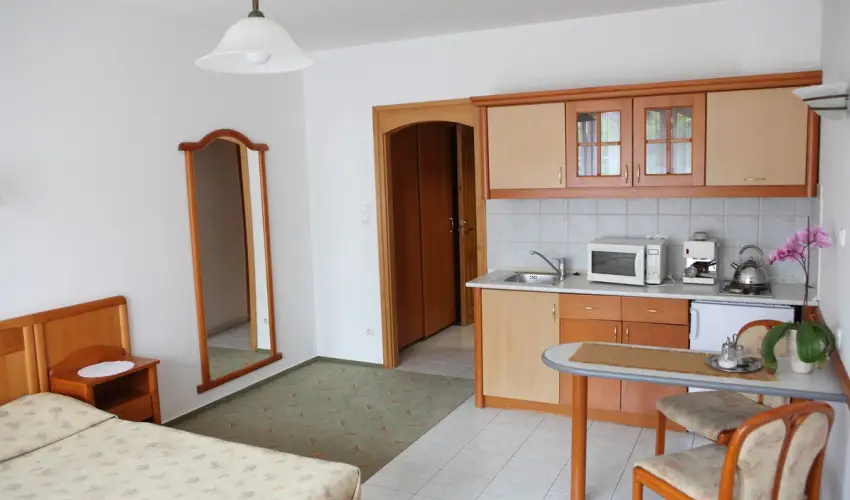 gnes Hotel Hvz - Pnksd 