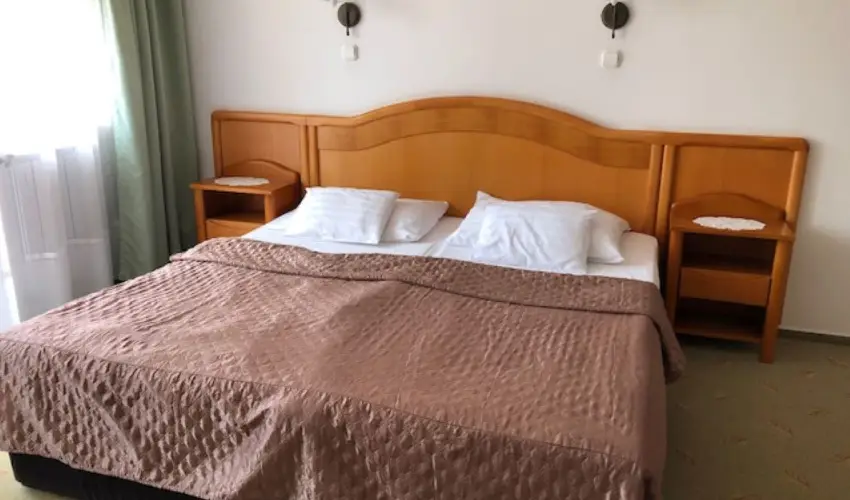 gnes Hotel Hvz - Pnksd 