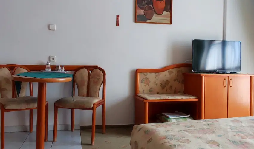 gnes Hotel Hvz - Pnksd 