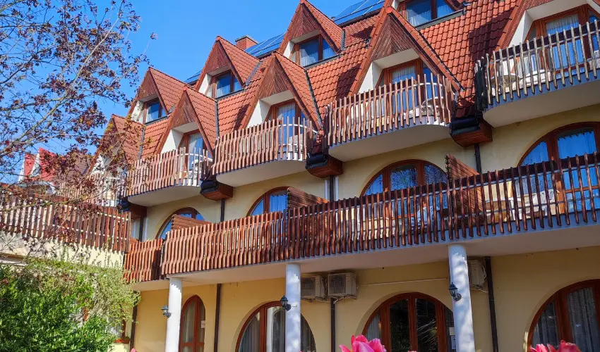 gnes Hotel Hvz - Pnksd 