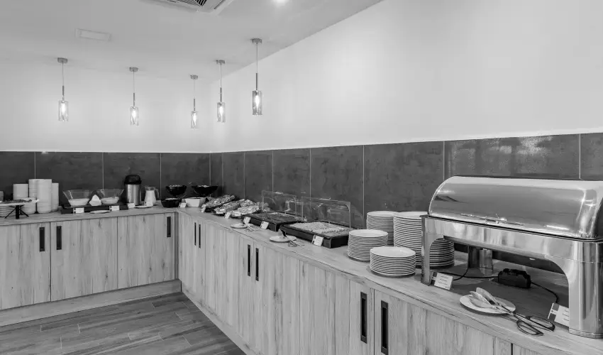 Akad�mia Hotel Balatonf�red - P�nk�sd (min. 2 �j)