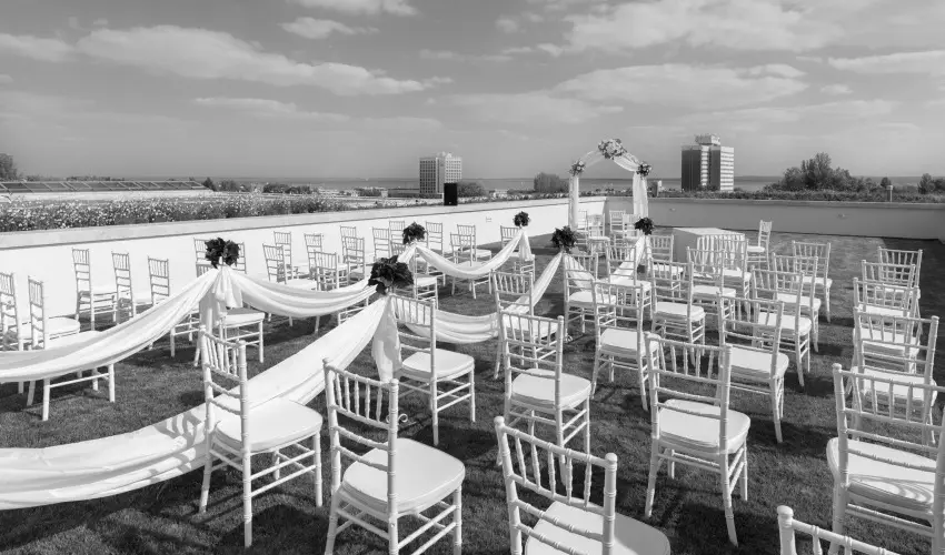 Akad�mia Hotel Balatonf�red - P�nk�sd (min. 2 �j)