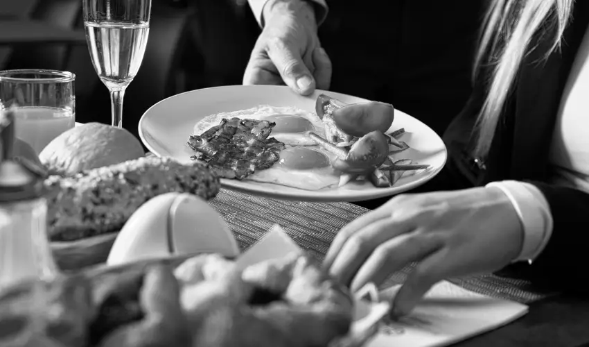 Akad�mia Hotel Balatonf�red - P�nk�sd (min. 2 �j)