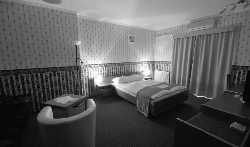 Amadeus Szlloda Budapest - Pnksd 