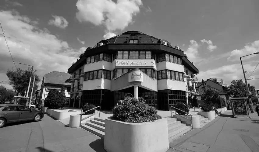 Amadeus Szlloda Budapest - Pnksd 