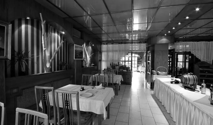 Amadeus Szlloda Budapest - Pnksd 