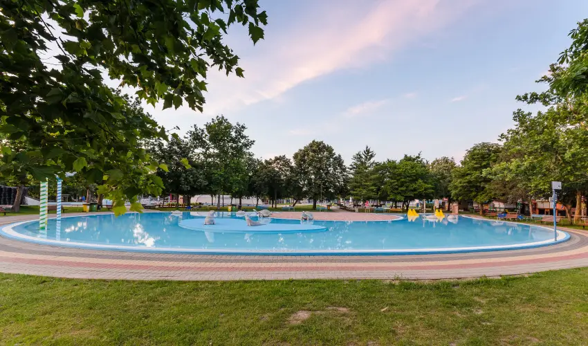 Hunguest Hotel Aqua-Sol Hajd�szoboszl� - P�nk�sdi h�tv�ge Hajd�szoboszl�n (min. 2 �j) 