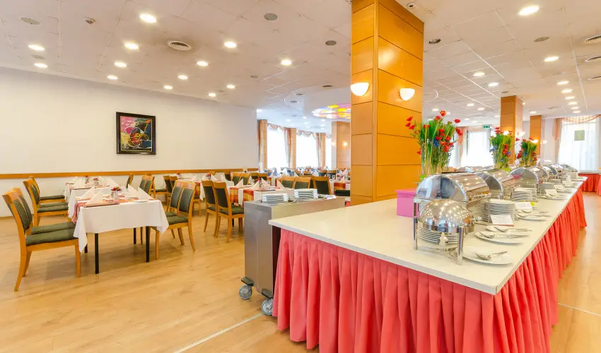 Hunguest Hotel Aqua-Sol Hajd�szoboszl� - P�nk�sdi h�tv�ge Hajd�szoboszl�n (min. 2 �j) 