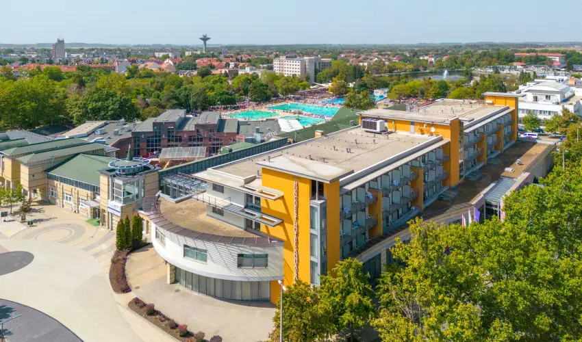 Hunguest Hotel Aqua-Sol Hajd�szoboszl� - P�nk�sdi h�tv�ge Hajd�szoboszl�n (min. 2 �j) 