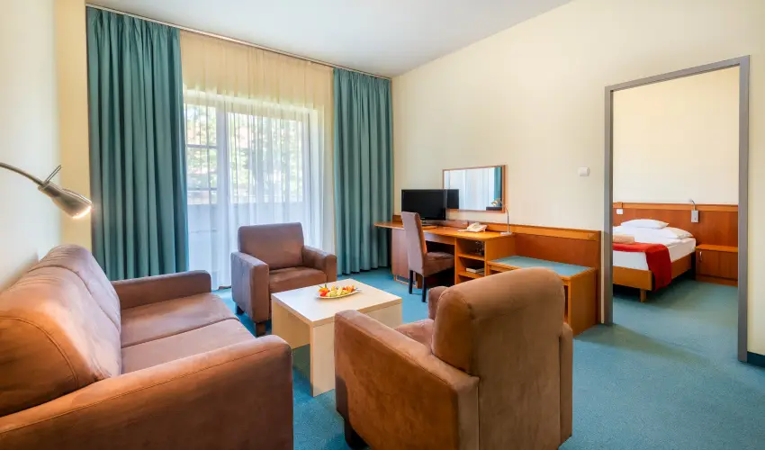 Hunguest Hotel Aqua-Sol Hajd�szoboszl� - P�nk�sdi h�tv�ge Hajd�szoboszl�n (min. 2 �j) 