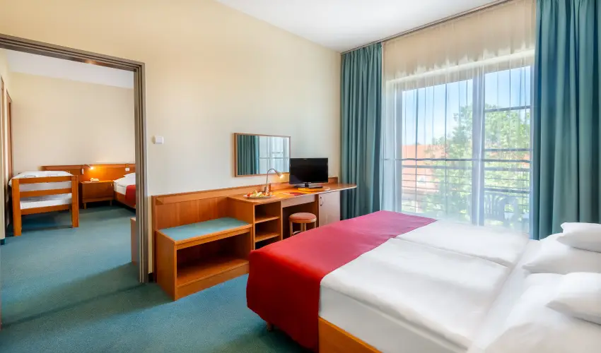 Hunguest Hotel Aqua-Sol Hajd�szoboszl� - P�nk�sdi h�tv�ge Hajd�szoboszl�n (min. 2 �j) 