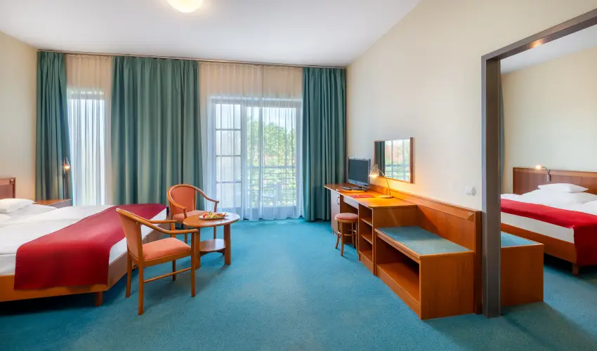 Hunguest Hotel Aqua-Sol Hajd�szoboszl� - P�nk�sdi h�tv�ge Hajd�szoboszl�n (min. 2 �j) 