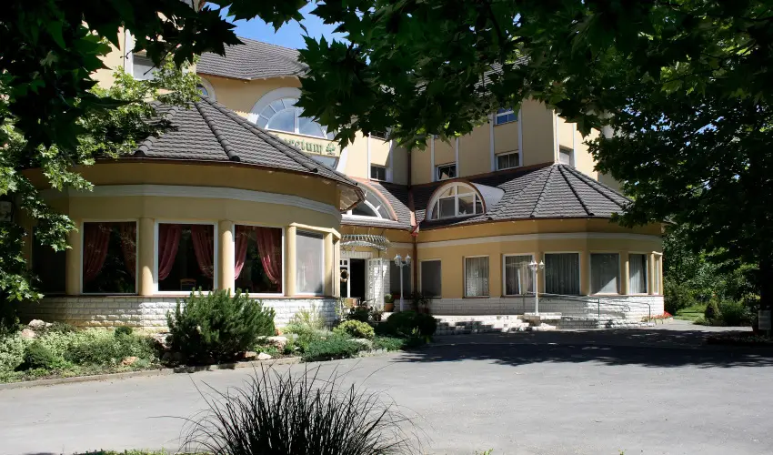 Hotel Arbortum Harkny - Pnksd (min. 2 j)