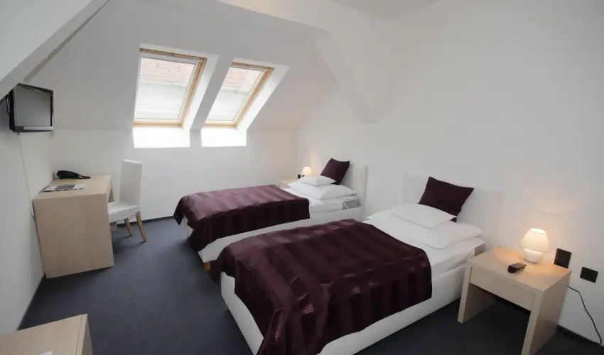 Hotel Arkadia Pcs - Pnksd 