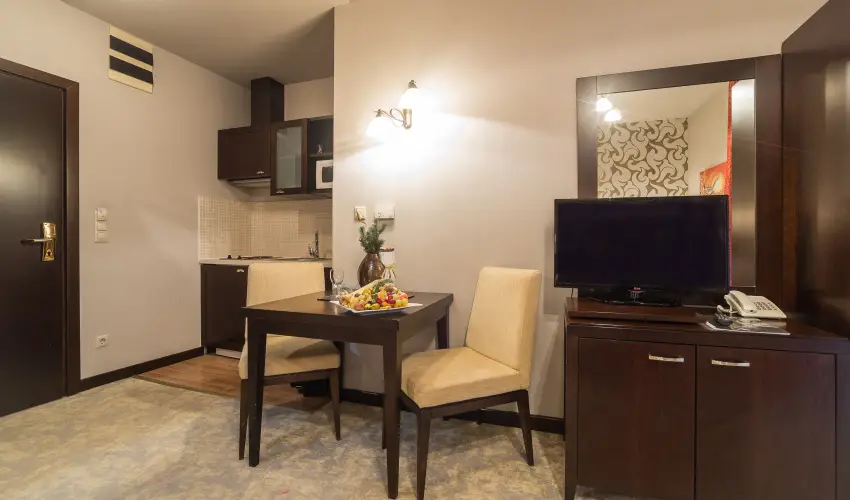 Hotel Aurum Hajd�szoboszl� - P�nk�sd (min. 3 �j)