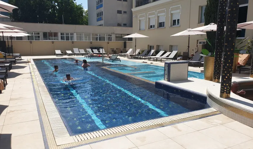 Hotel Aurum Hajd�szoboszl� - P�nk�sd (min. 3 �j)