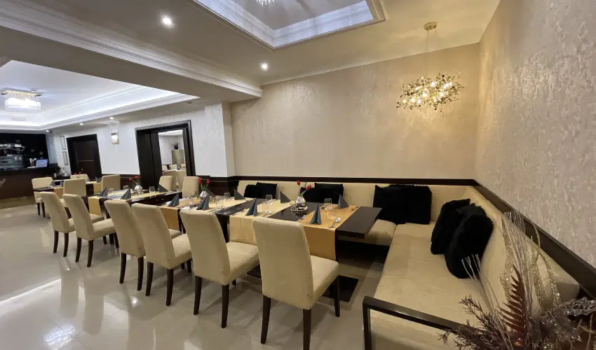 Hotel Aurum Hajd�szoboszl� - P�nk�sd (min. 3 �j)