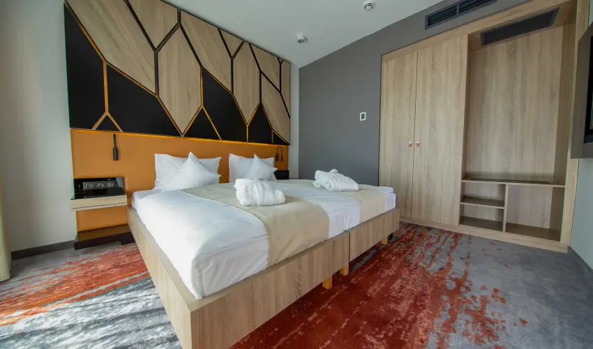 Avar Hotel Mtrafred - Pnksd 