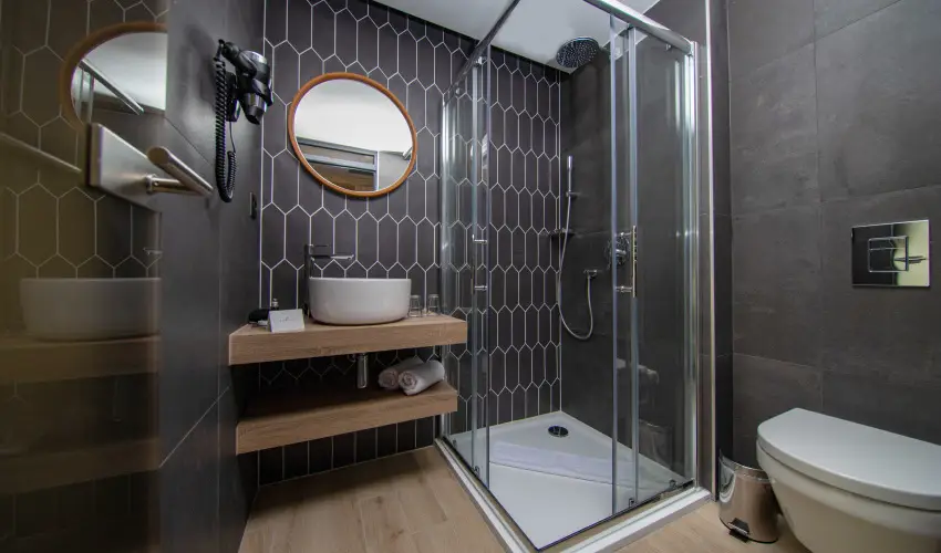 Avar Hotel Mtrafred - Pnksd 