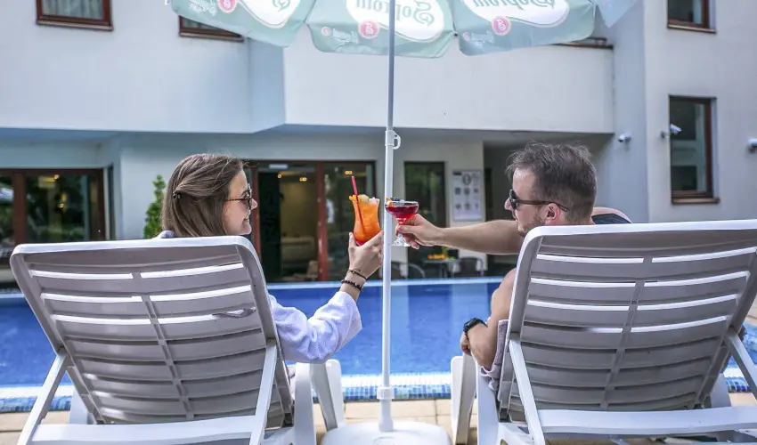 Hotel Bassiana Srvr - Pnksd (min. 3 j)