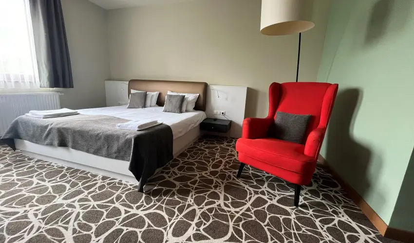 Hotel Bassiana Srvr - Pnksd (min. 3 j)