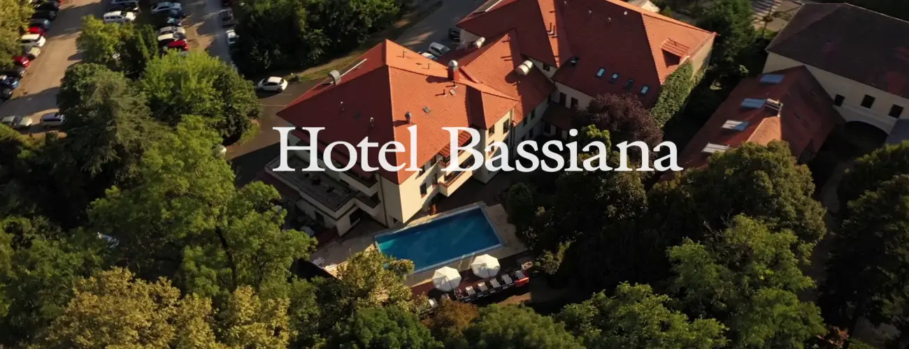 Hotel Bassiana Srvr - Pnksd (min. 2 j)