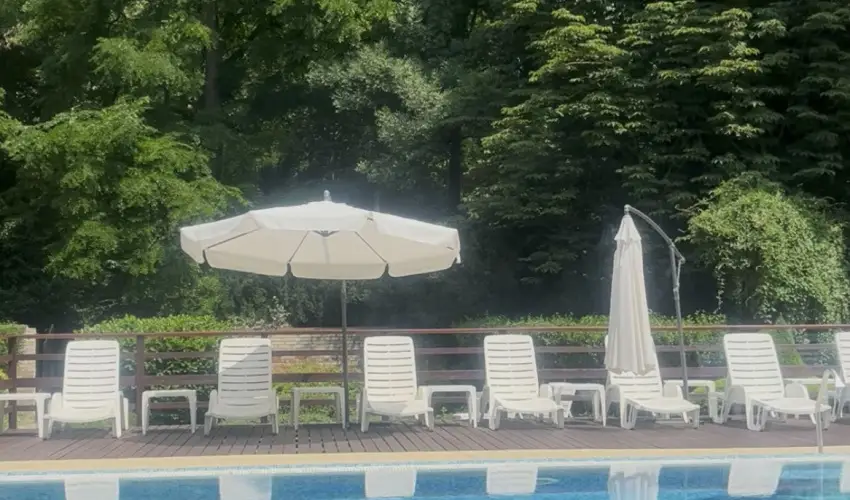 Hotel Bassiana Srvr - Pnksd (min. 3 j)