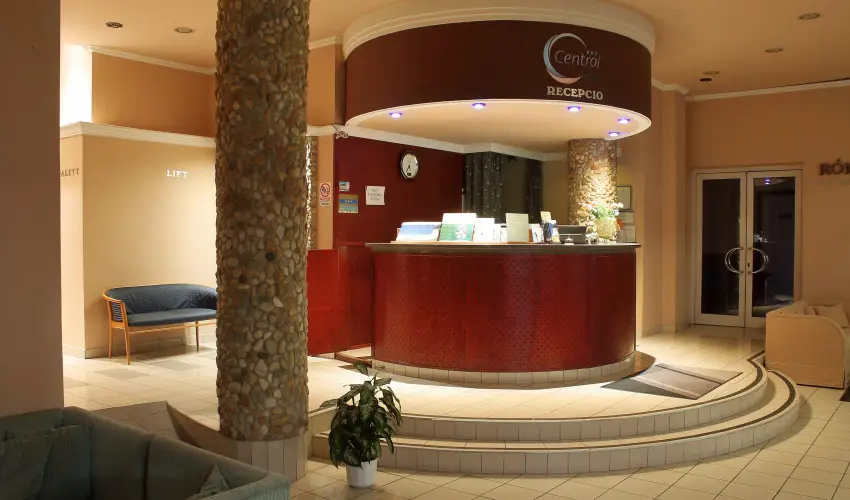 Hotel Centr�l Nagykanizsa - P�nk�sd