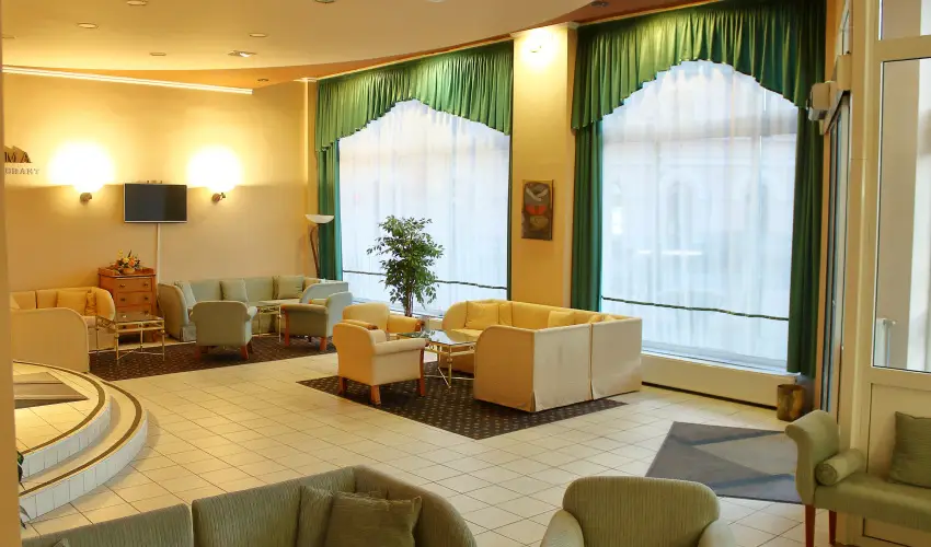 Hotel Centr�l Nagykanizsa - P�nk�sd