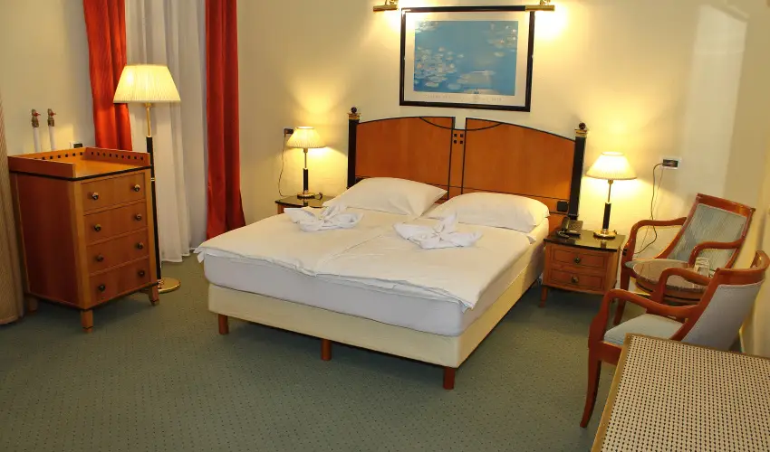 Hotel Centr�l Nagykanizsa - P�nk�sd