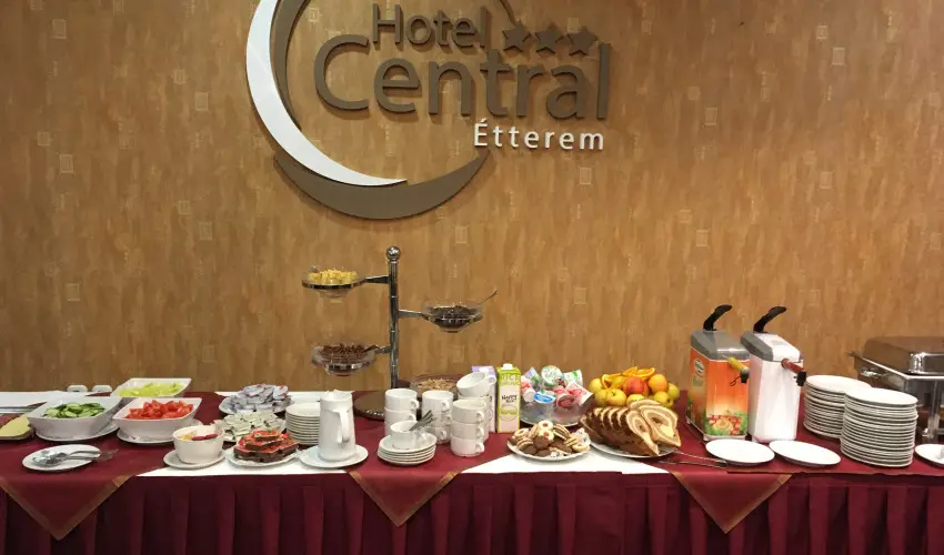 Hotel Centr�l Nagykanizsa - P�nk�sd