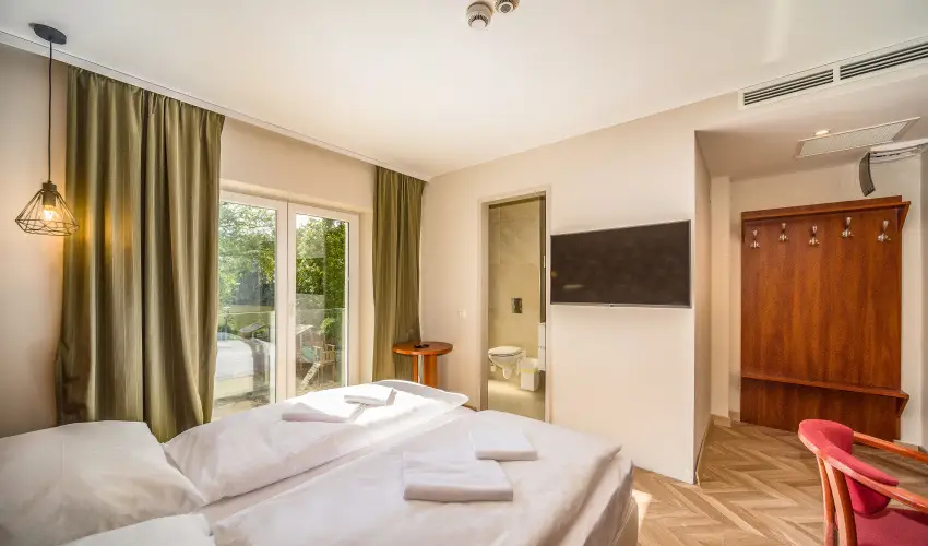 Hotel Csillag Tokaj Rakamaz - P�nk�sd (min. 2 �j)